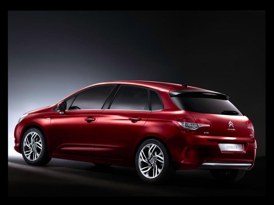  Citroen C4 2010 года  (фото 30 из 147)